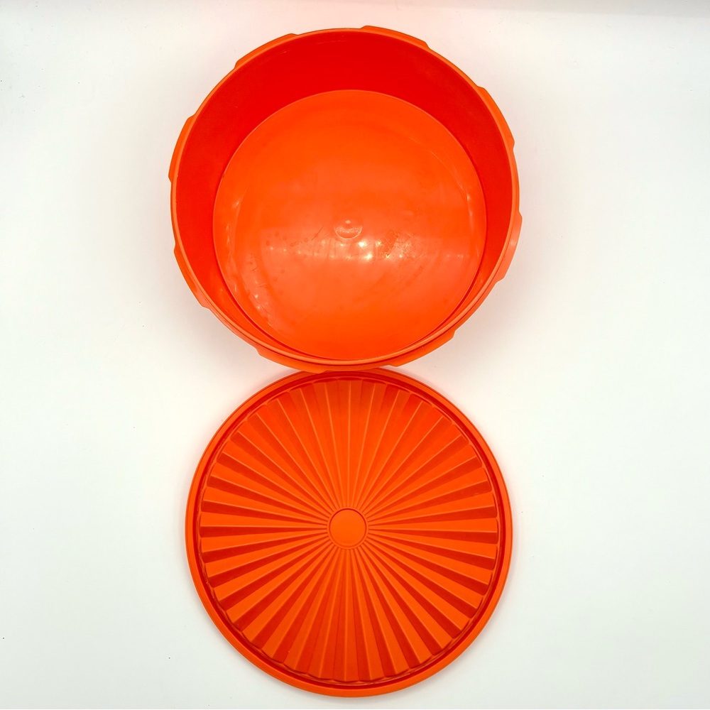Vintage Tupperware Servalier Orange and Yellow Storage Containers - Picture 3 of 12